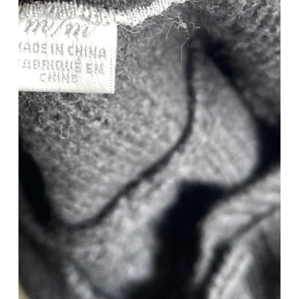Vintage American Eagle Women’s sz Medium Cropped Pullover Gray Knitted Sweater